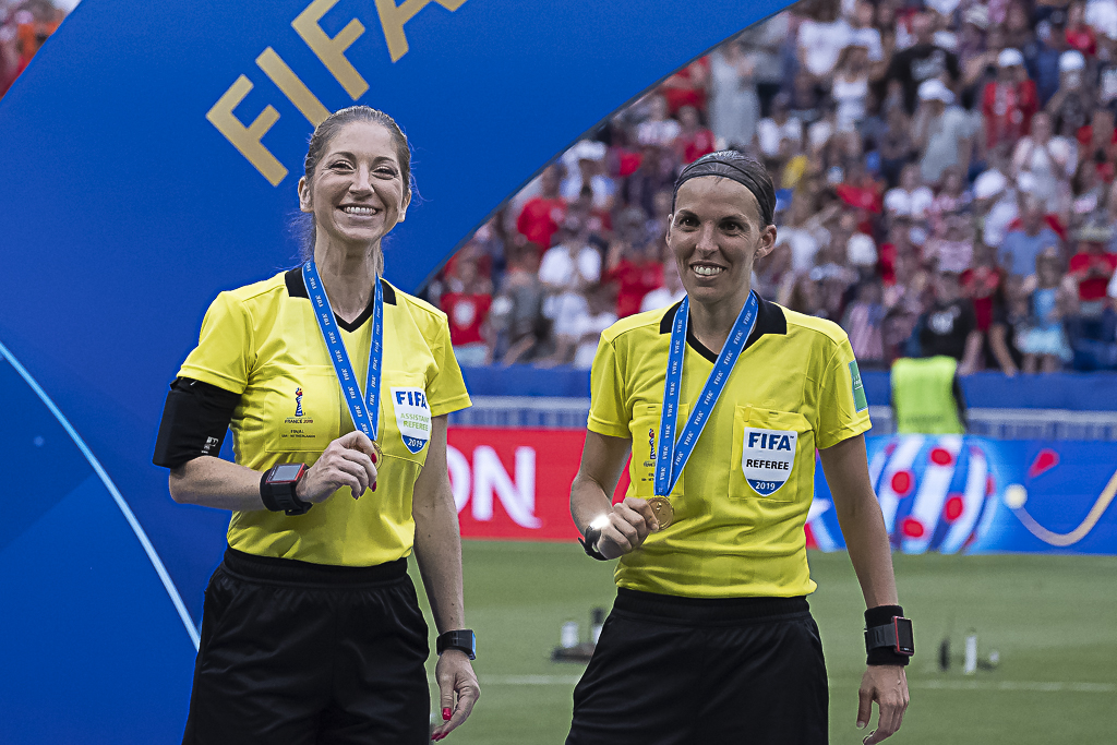 Manuela Nicolosi et Stéphanie Frappart, le duo français en finale (photo Eric Baledent/FOF)