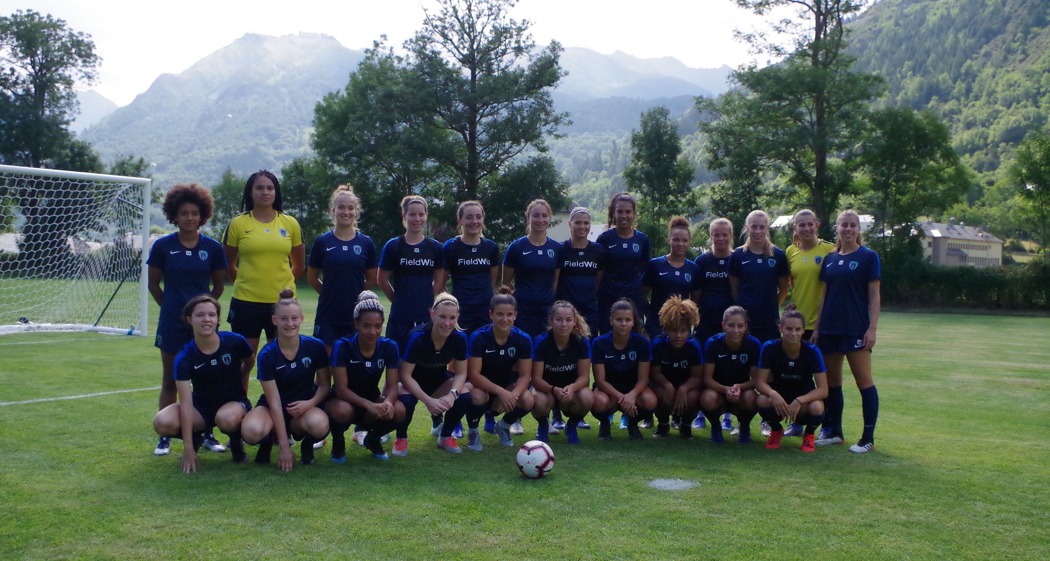 Les joueuses lors du stage à Saint-Lary Soulan (photo DR)