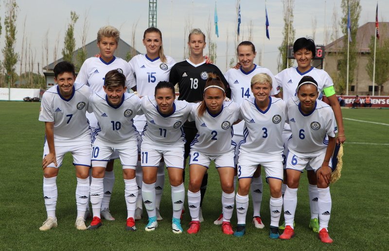 Bleues - KAZAKHSTAN, qui es-tu ?
