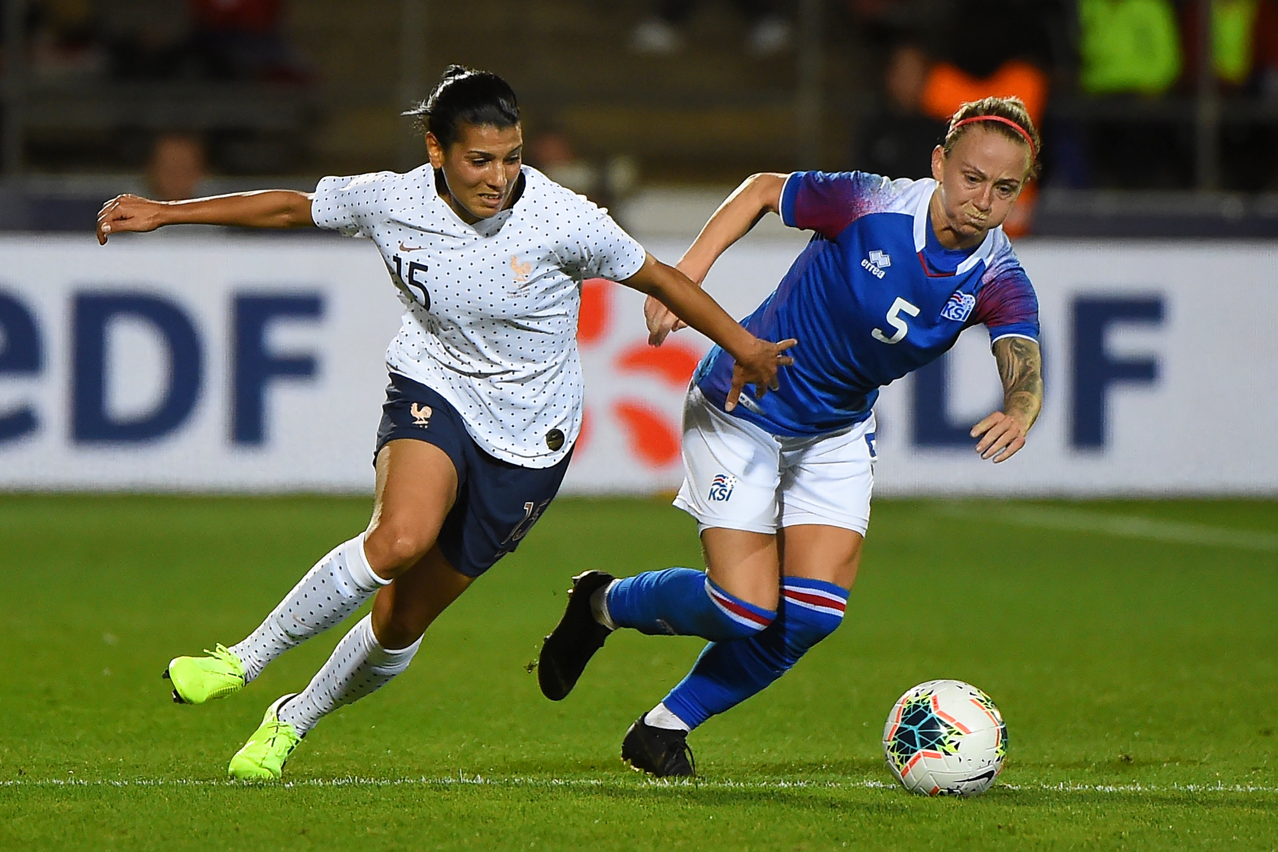 Bleues - Kenza DALI : « Je voulais taper dans mes limites »