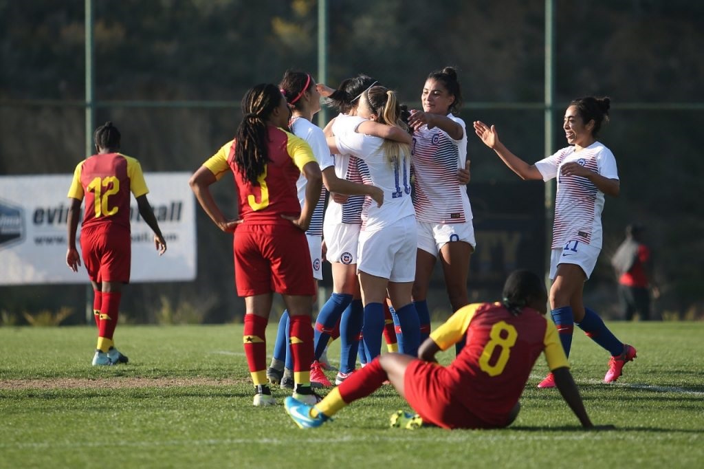 Turkish Women's Cup - Carton plein pour le CHILI