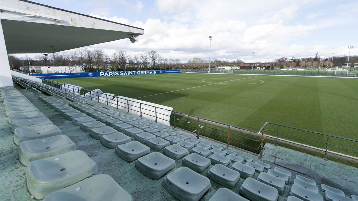 Le Stade Georges Lefèvre, au Camp des Loges (photo PSG.fr) Le Stade Georges Lefèvre, au Camp des Loges (photo PSG.fr)