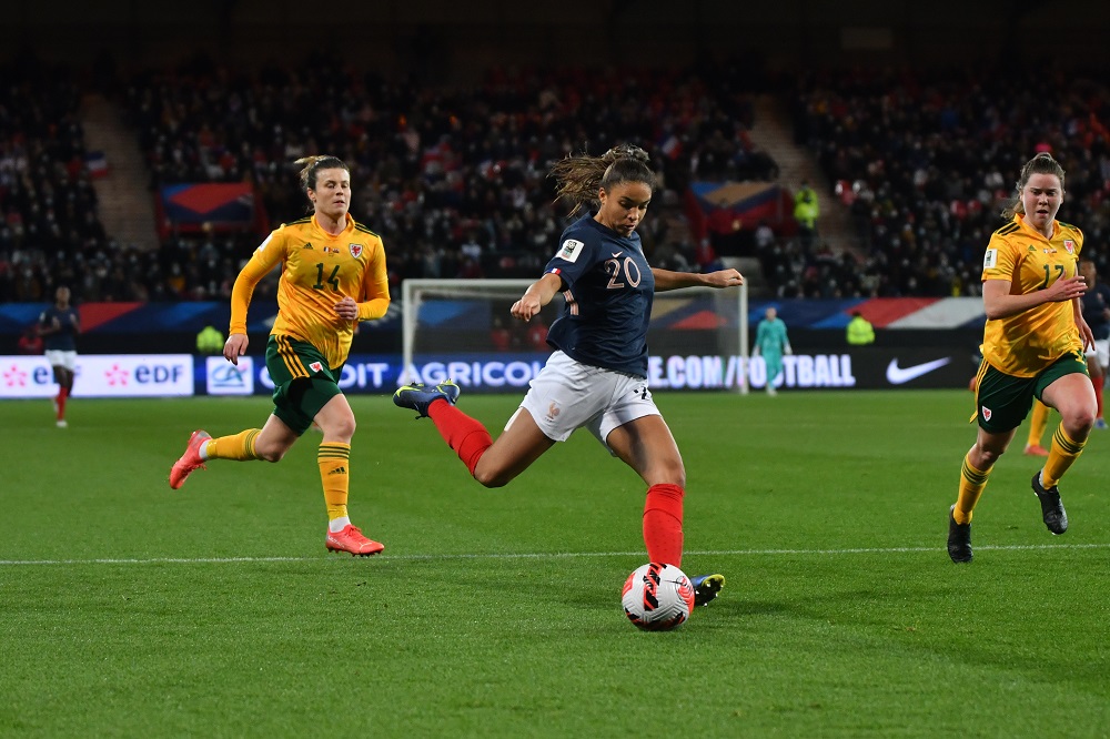 Cascarino a été dangereuse avec Morroni dans le couloir (photo Philippe Le Brech)