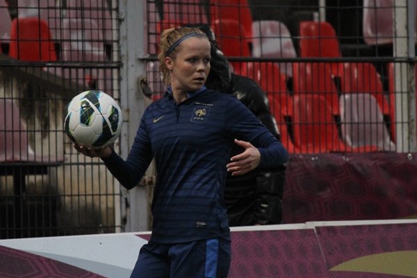 Premier match sous "l'ère Bergeroo" pour Julie Soyer Premier match sous "l'ère Bergeroo" pour Julie Soyer