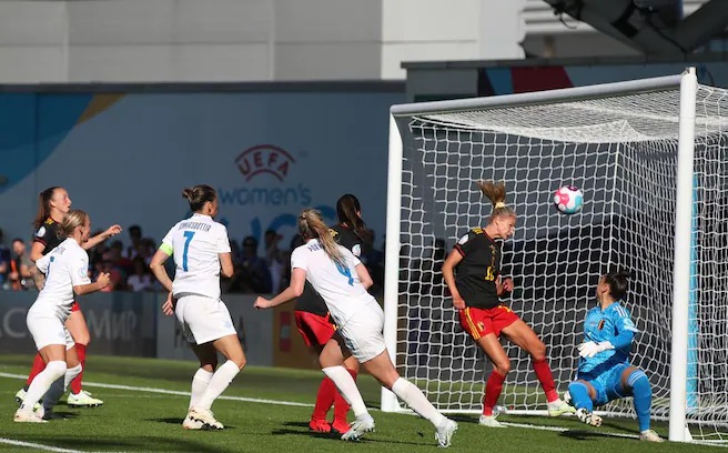 L'Islande avait ouvert le score par Thorvaldsdóttir qui avait manqué un penalty en première période (photo UEFA)