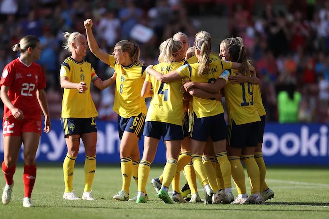 La Suède décroche la victoire (photo UEFA.com) La Suède décroche la victoire (photo UEFA.com)