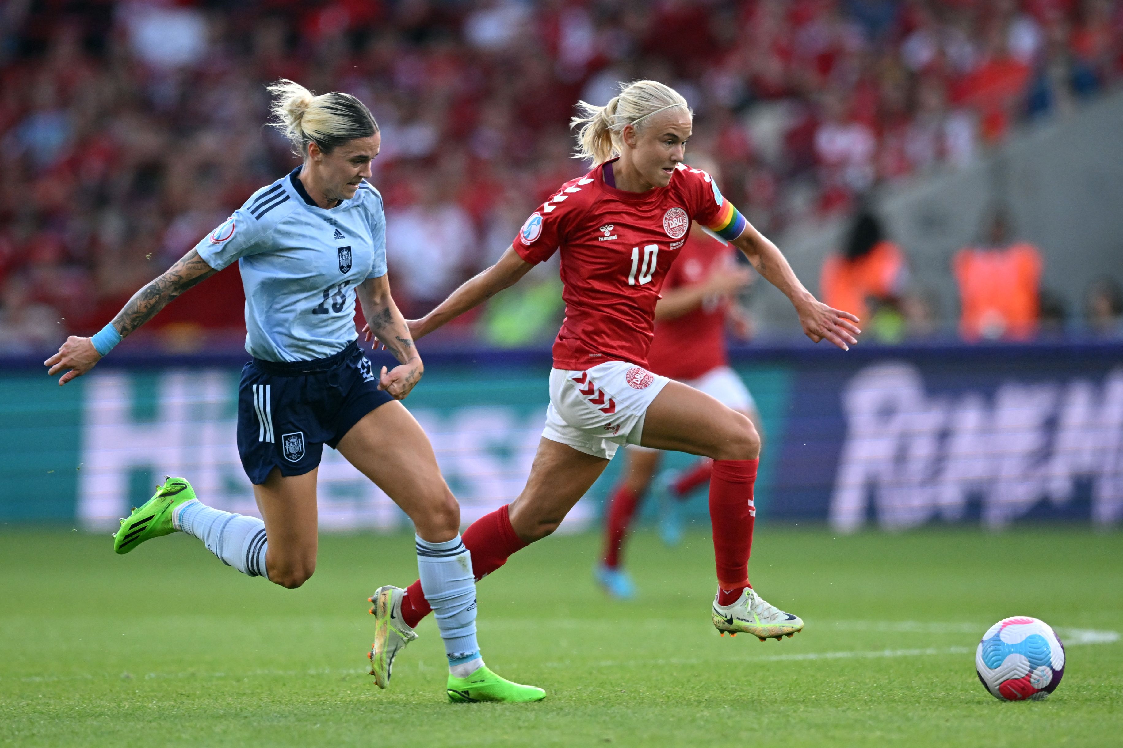 Le Danemark de Pernille Harder sort dès le premier tour (photo UEFA)