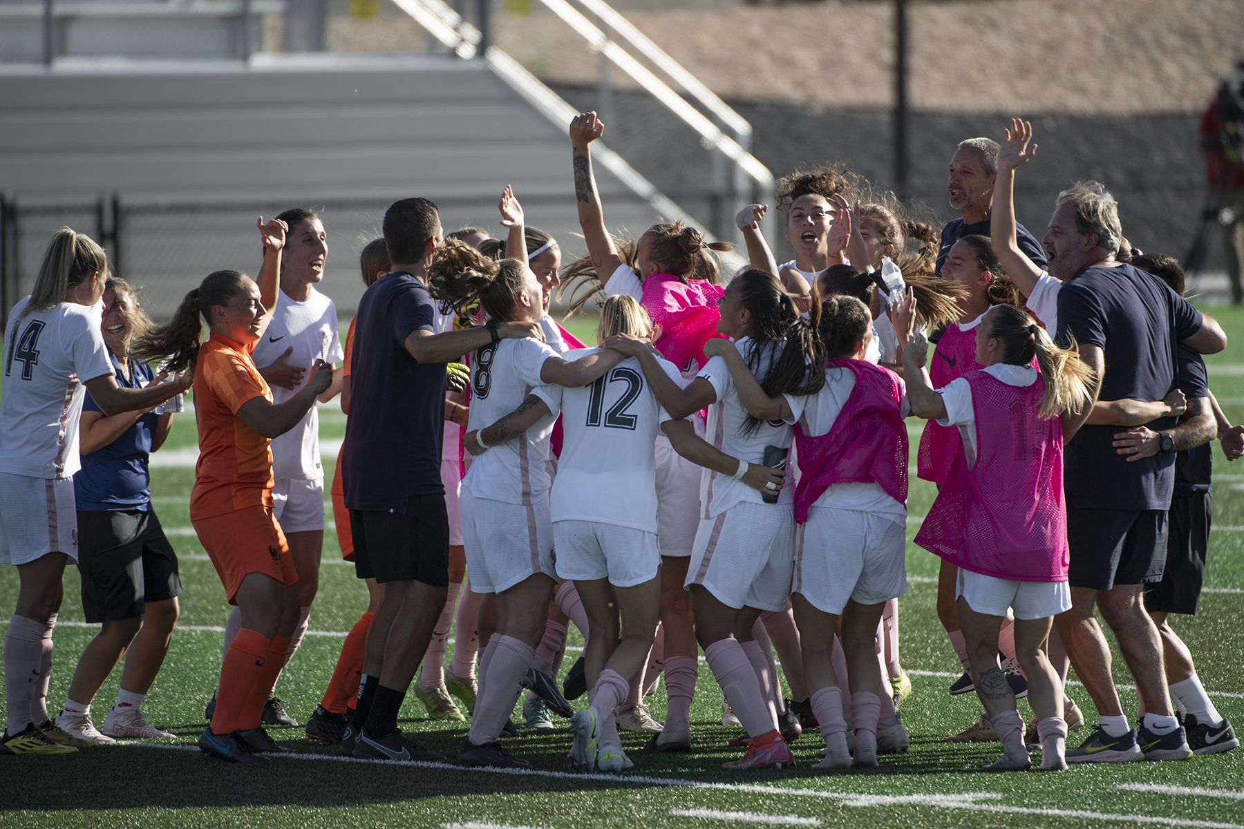 Les Françaises fêtent leur victoire à Spokane (photo Armed Forces Sports)