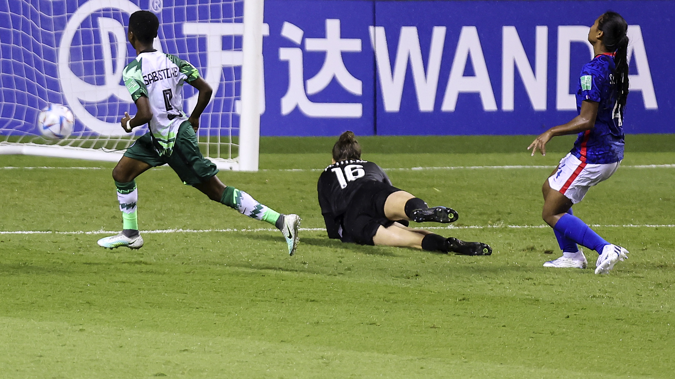 Sabastine a crucifié les Bleuettes en fin de match (photo FIFA)