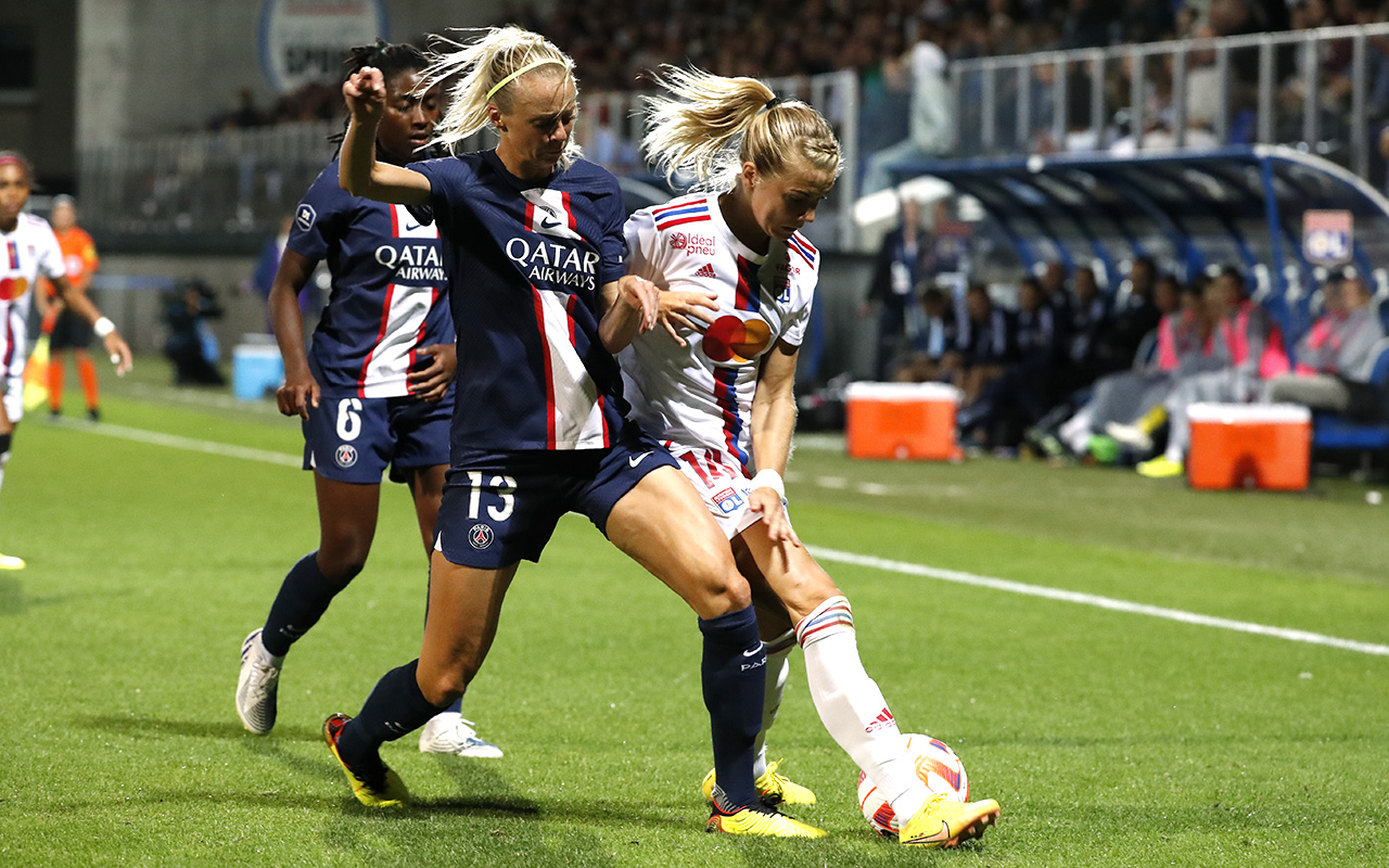 Ilestedt et Hegerberg au duel (photo PSG)