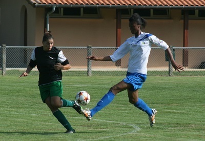 La grande Kelly Koné étrenne le maillot charentais La grande Kelly Koné étrenne le maillot charentais