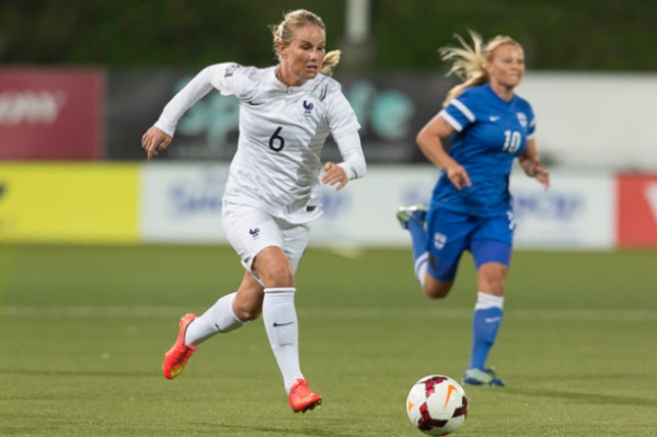 Amandine Henry fait la loi au milieu (photo E Baledent/LMP)