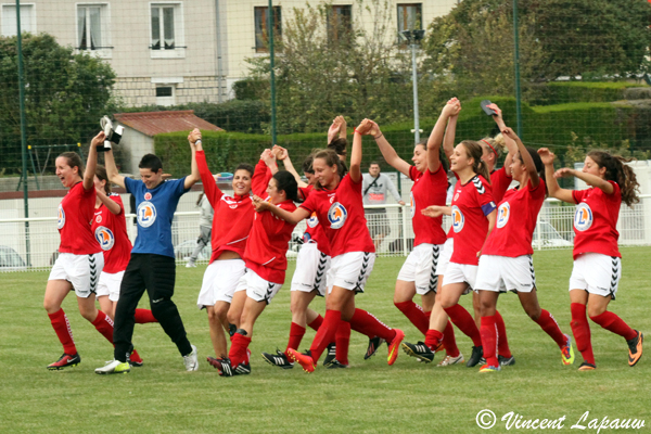 La joie rémoise après le succès contre Saint-Memmie (photo club)