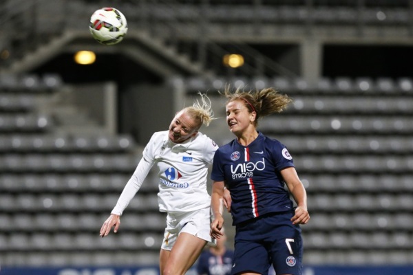 Le coup de boule de l'Américaine pour le 2-0 (photo PSG)