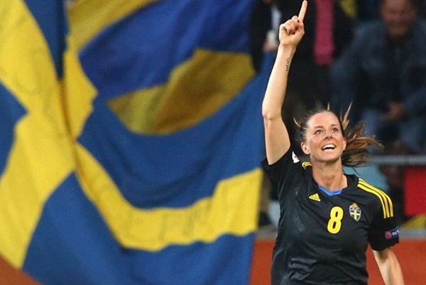 Lotta Schelin espère une belle année 2015 avec la Suède et Lyon (photo FIFA)