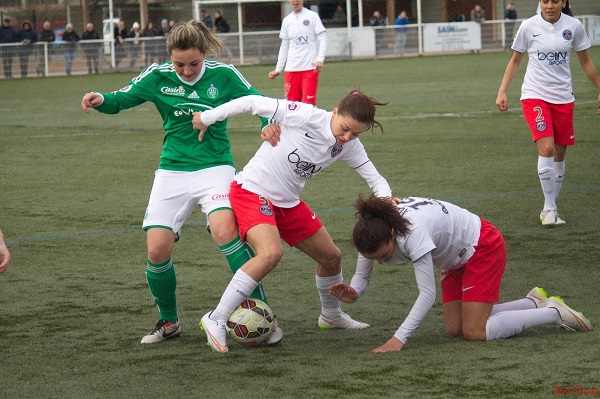 Alice Benoit au duel avec Laure Boulleau (photo Yoel Bardy)