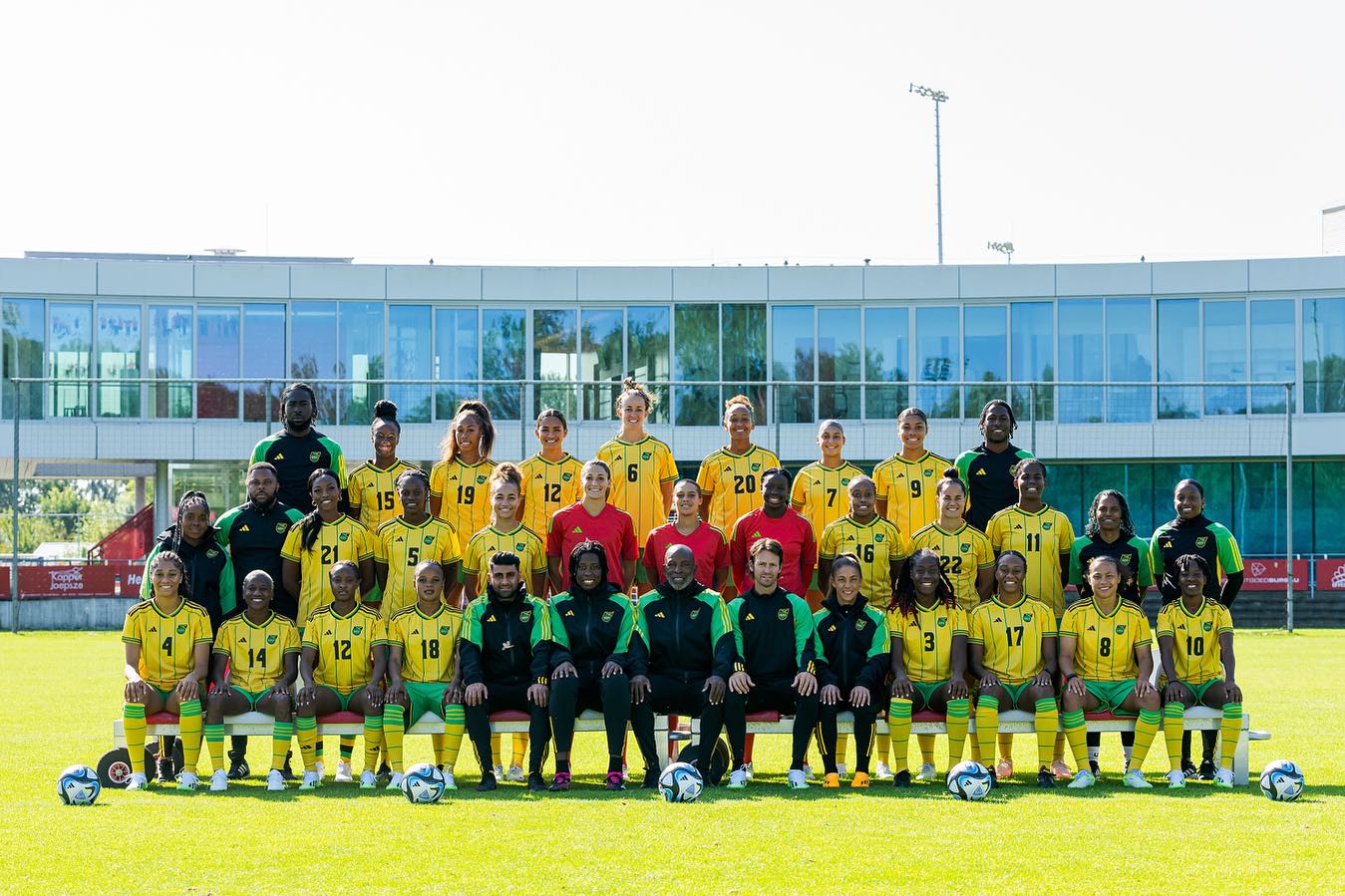 la photo officielle (photo JFF)