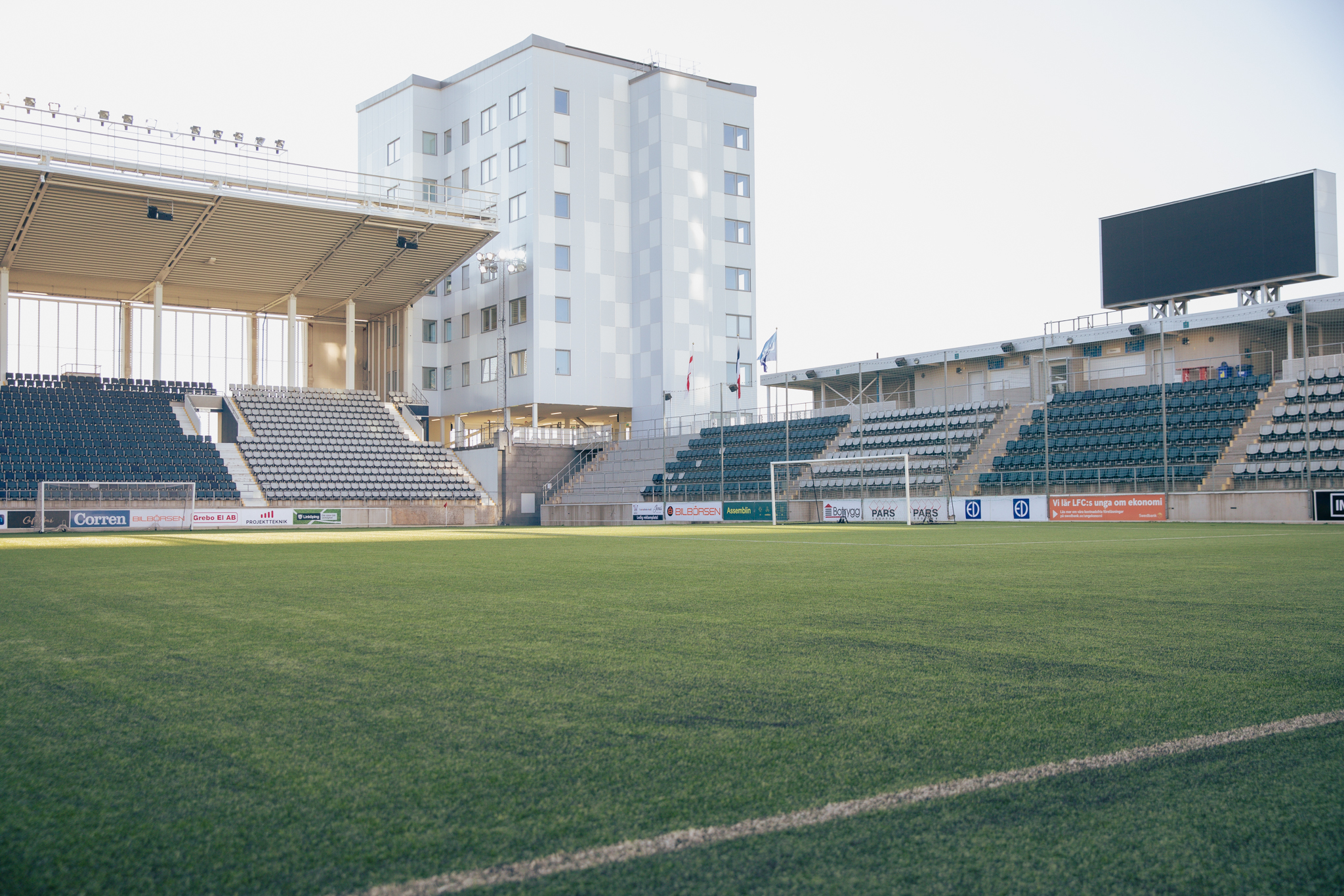 Le terrain synthétique (photo Paris FC)