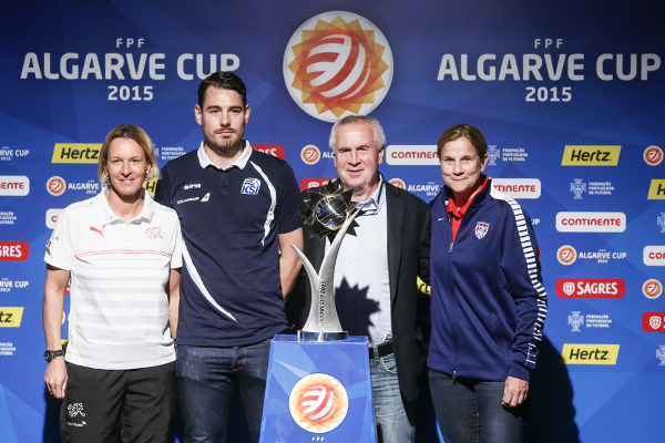 Le groupe B (photo FPF) Le groupe B (photo FPF)