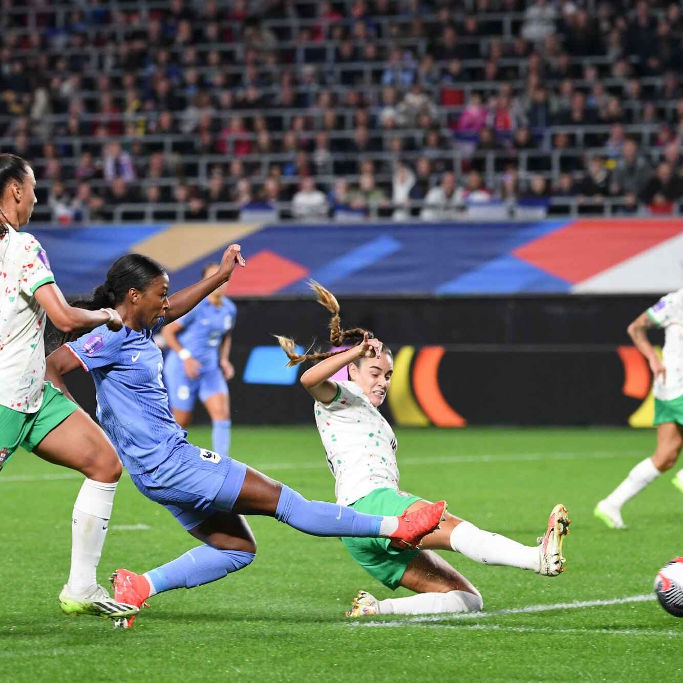 Le but de Geyoro (twitter equipedefrancef) Le but de Geyoro (twitter equipedefrancef)