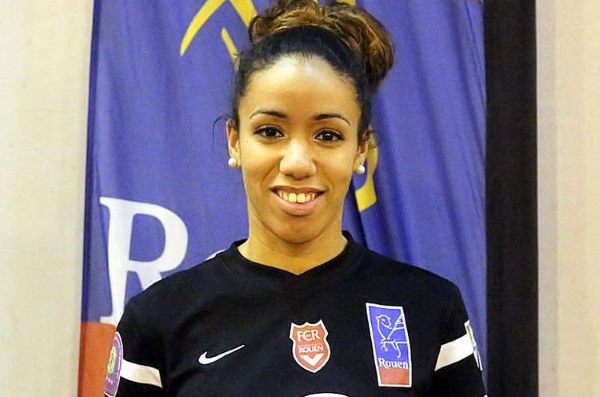 Sarah Nahim voit dans ce match une belle occasion de promouvoir le foot féminin à Rouen (photo Fred Rouen) Sarah Nahim voit dans ce match une belle occasion de promouvoir le foot féminin à Rouen (photo Fred Rouen)
