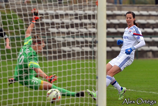 Lotta Schelin a réussi trois quadruplés et un triplé cette saison !