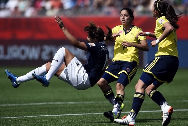 Claire Lavogez et les Bleues en panne de but (photo FIFA)