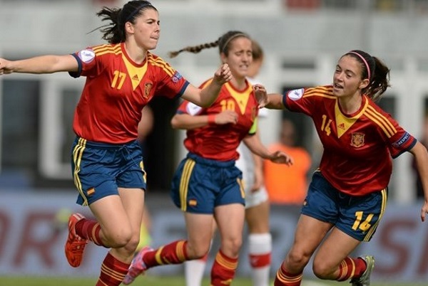 L'Espagne reconquiert le trophée en U17 après 2010 et 2011 (photo UEFA.com) L'Espagne reconquiert le trophée en U17 après 2010 et 2011 (photo UEFA.com)