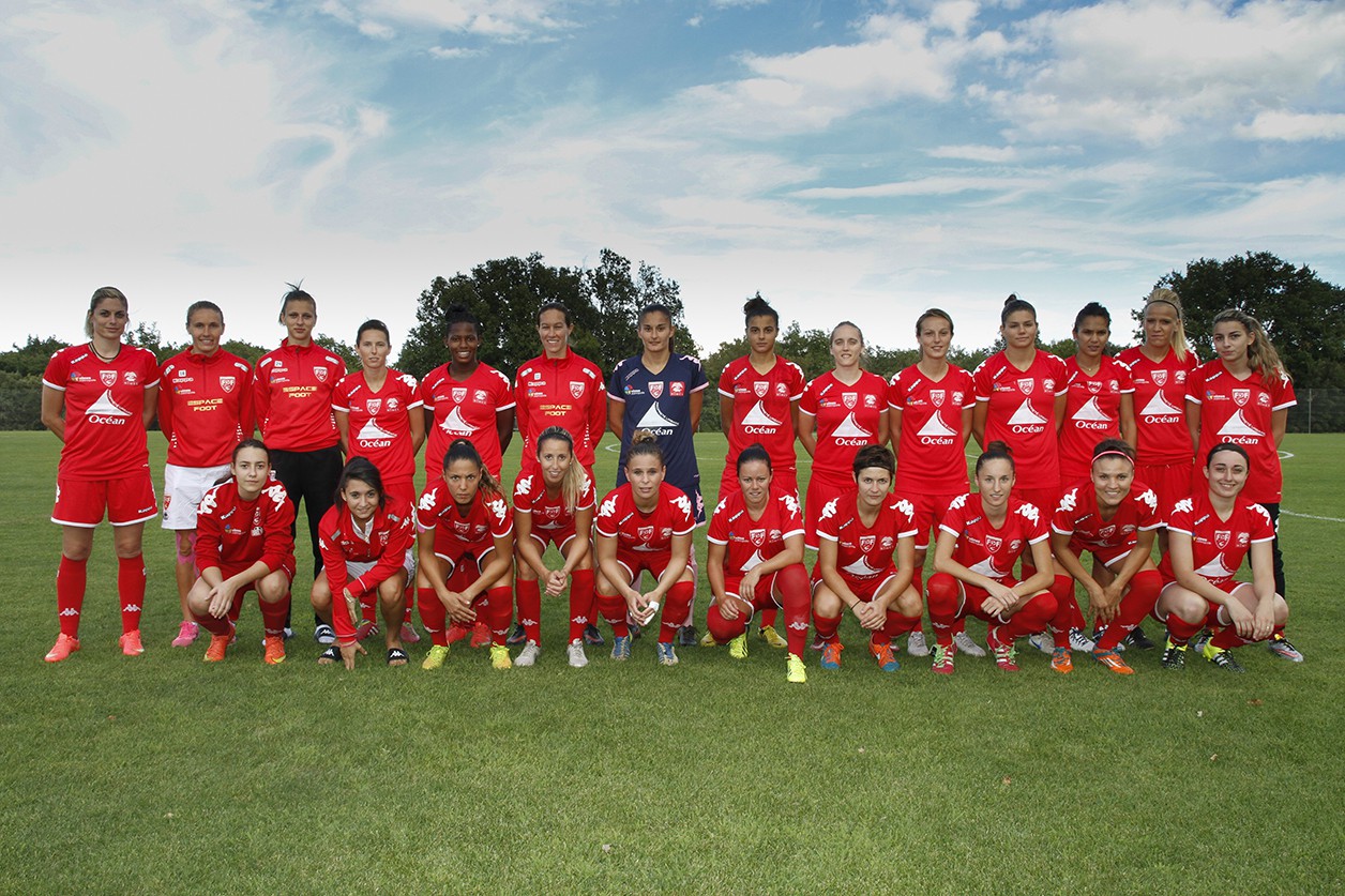 L'effectif nîmois 2015-2016 (photo OM.net)