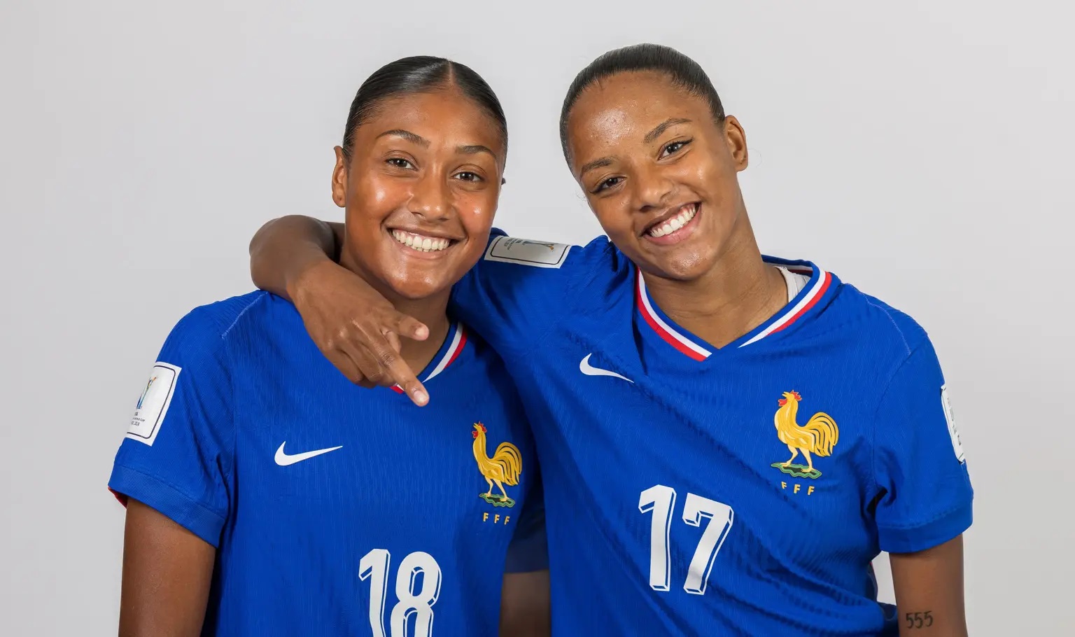 Maéline Mendy et Shana Chossenotte (photo FIFA.com) Maéline Mendy et Shana Chossenotte (photo FIFA.com)