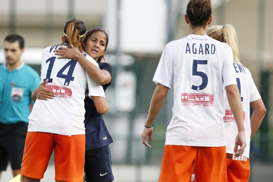 Shirley Cruz congratule Virginia Torrecilla mais la déception est bien là (photo PSG.fr)