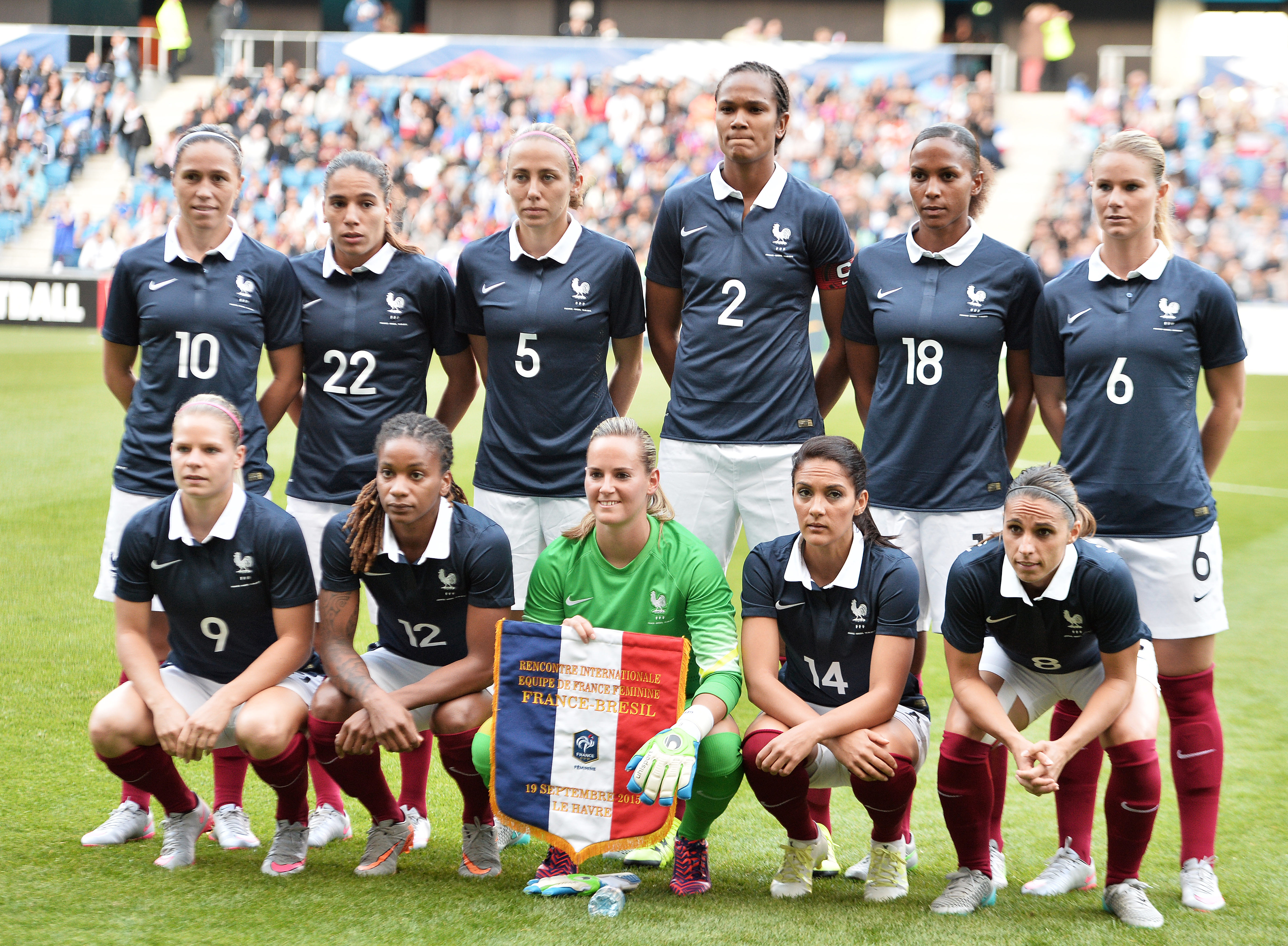 Bleues - Une rentrée victorieuse sur deux coups de tête !