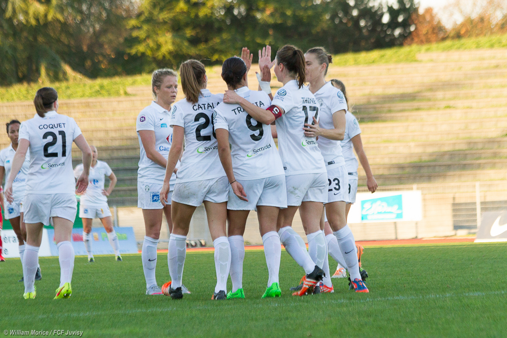 D1 - JUVISY fait respecter son rang face à NÎMES (5-0)