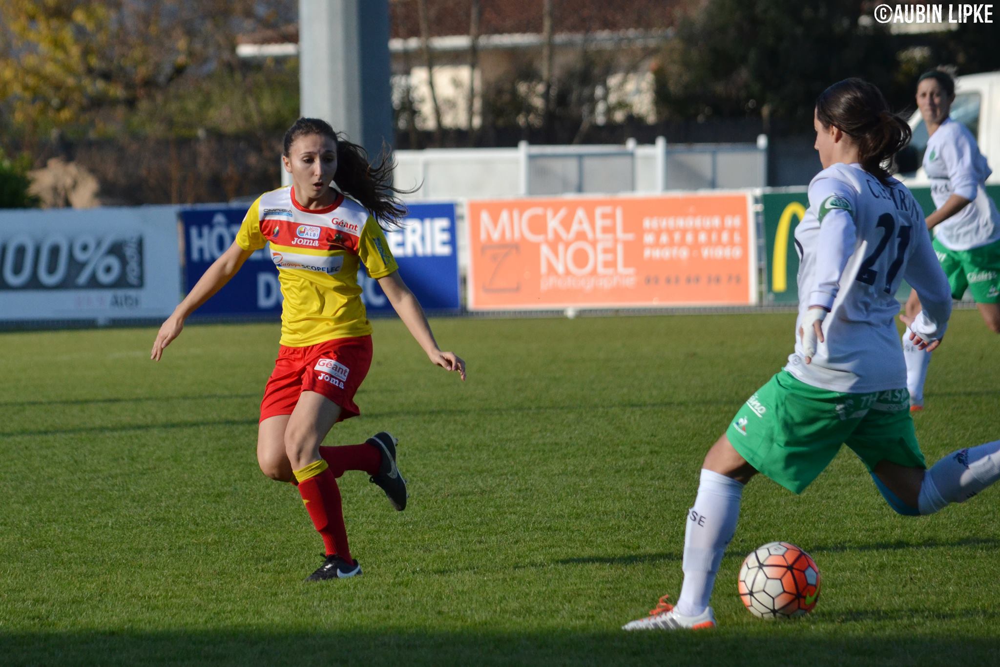 La capitaine Clemaron et son équipe enchaînent (photo Aubin Lipke) La capitaine Clemaron et son équipe enchaînent (photo Aubin Lipke)