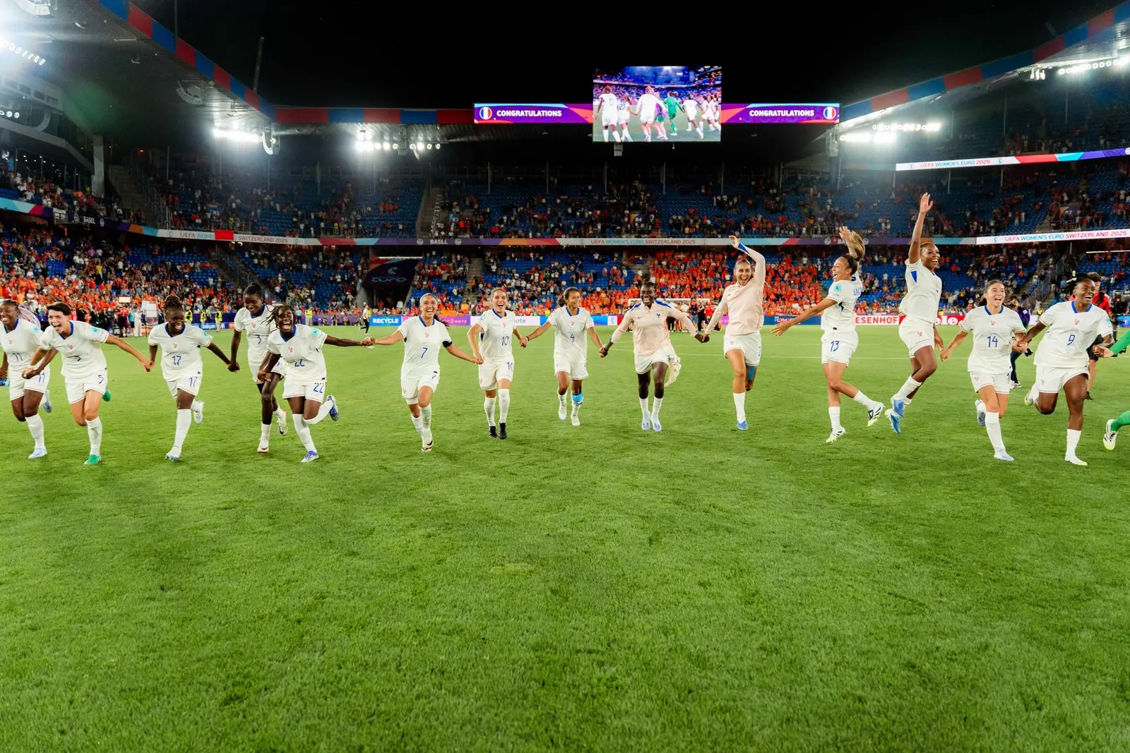 Les Bleues ont su réagir lorsqu'elles étaient menées au score (photo Zoé Jeulin/FFF)