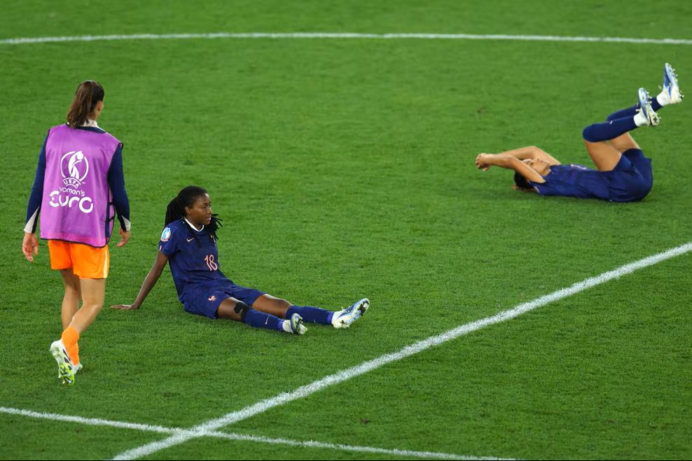 La relève française n'a pas réussi à faire mieux que ses aînées (photo UEFA.com)