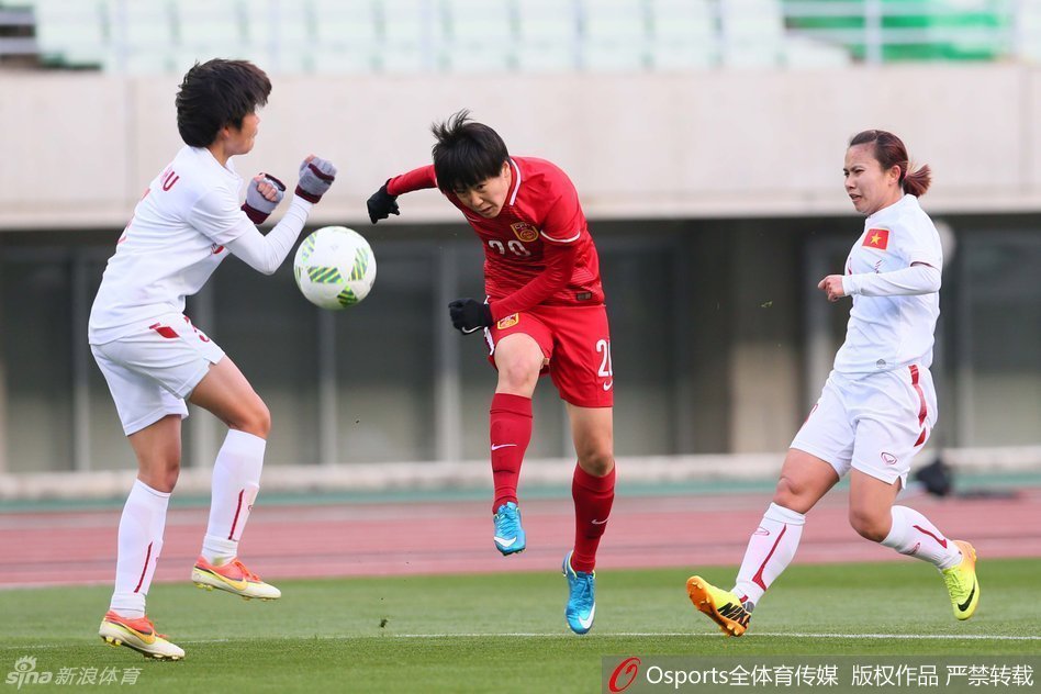 Zhang Rui a inscrit le second but sur un penalty