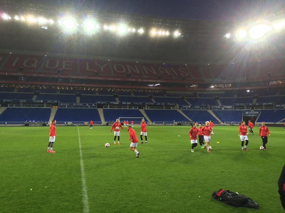 Les joueuses de Prague ont également foulé la pelouse ce mardi soir (photo SKSP)