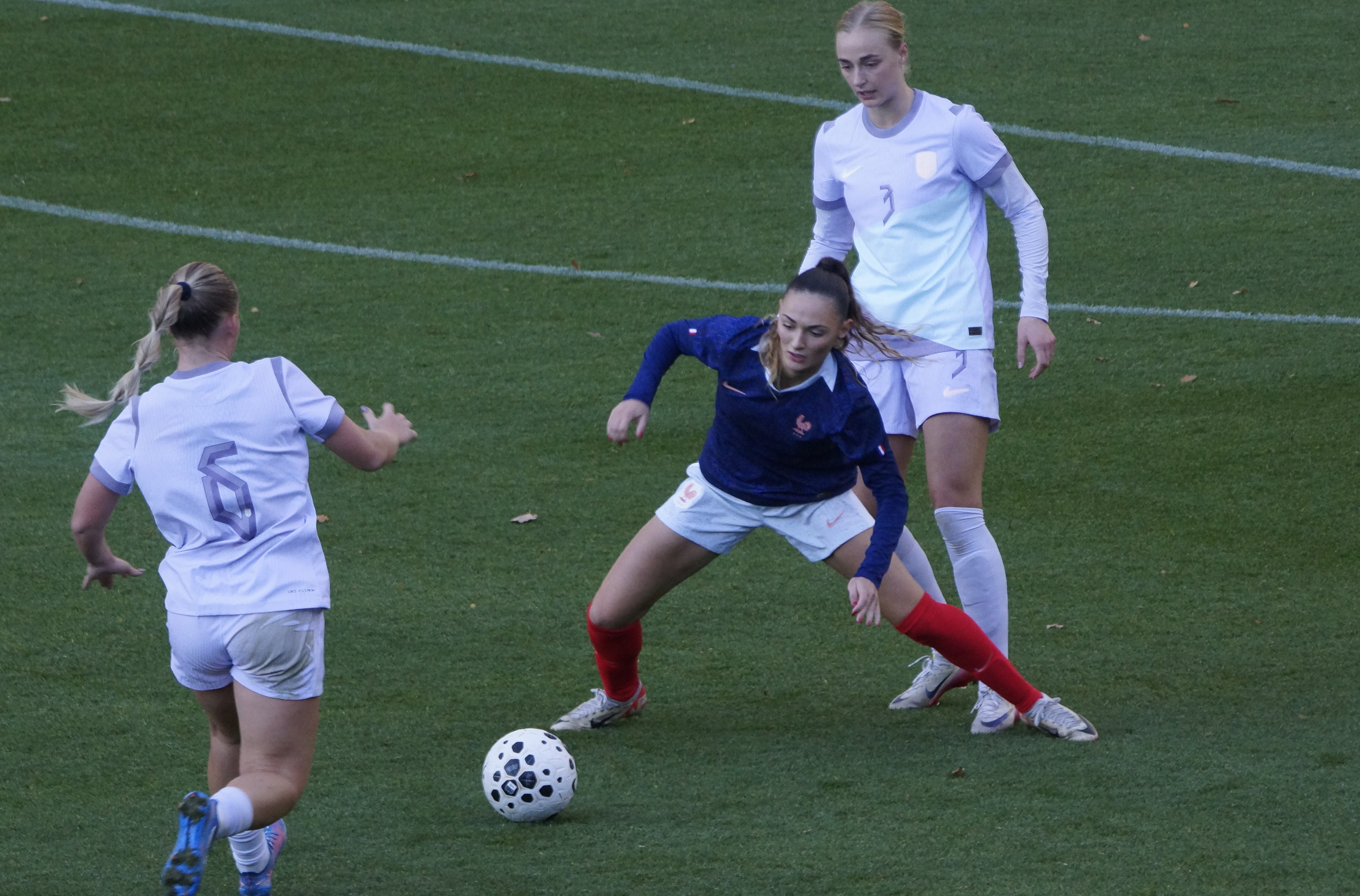 Adèle Connesson a ouvert le score (photo Sébastien Duret)