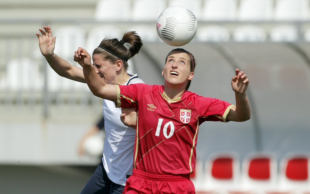 FRANCE B - Les Françaises s'imposent 2-0 en SERBIE FRANCE B - Les Françaises s'imposent 2-0 en SERBIE
