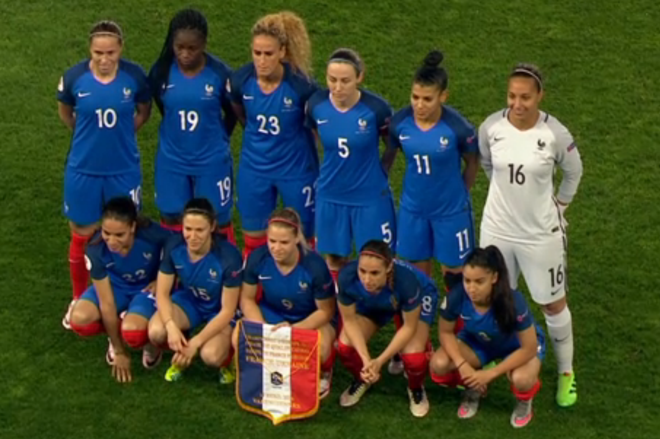Bleues - FRANCE - UKRAINE : 4-0, les Françaises qualifiées pour l'Euro 2017 Bleues - FRANCE - UKRAINE : 4-0, les Françaises qualifiées pour l'Euro 2017