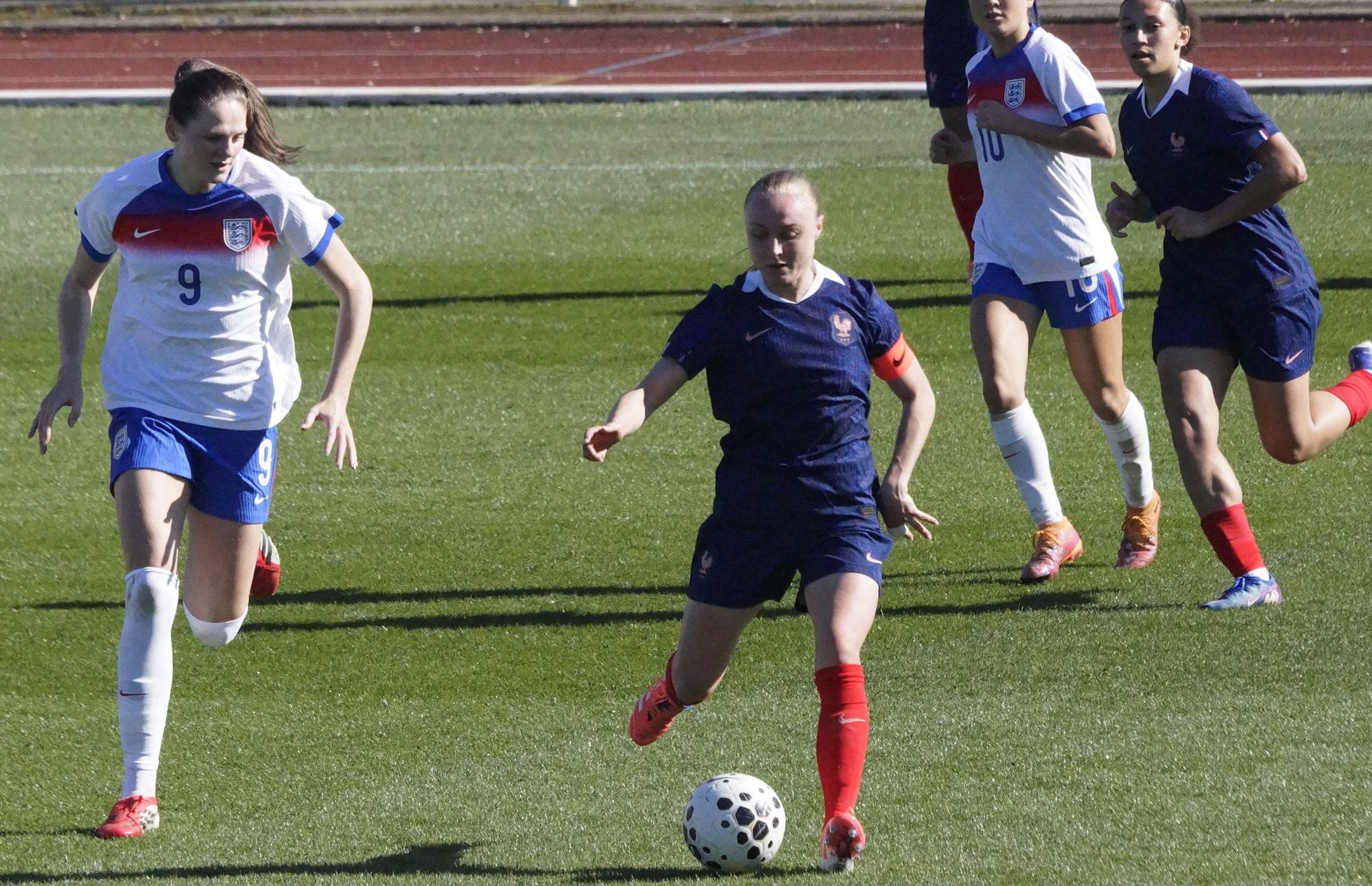 Les partenaires de Lou Ann Joly sont restées muettes (photo Sébastien Duret)