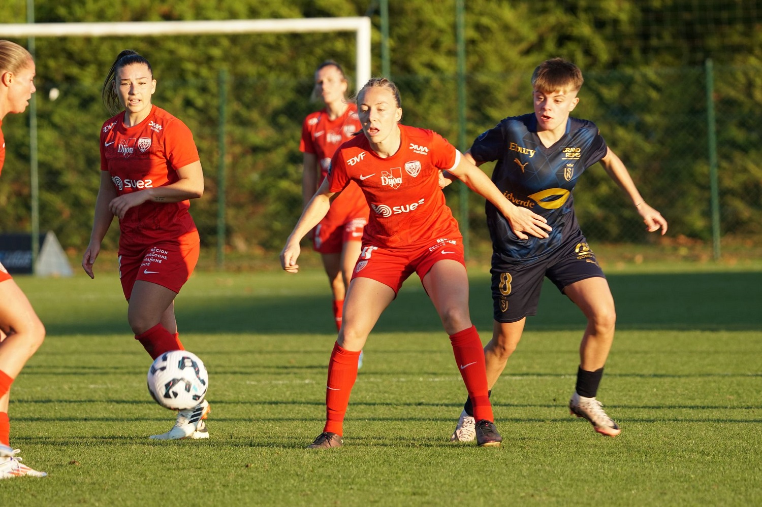 Ce duel entre Dijon et Reims il y a deux ans fait désormais partie du passé (photo Footofeminin)