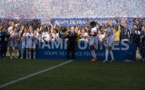 Ada Hegerbert et Wendie Renard célèbrent la victoire avec Jean-Michel Aulas (photo Frédérique Grando)
