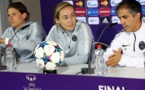 Annike Krahn, Laura Georges et Farid Benstiti lors de la conférence ce mercredi (photo UEFA)