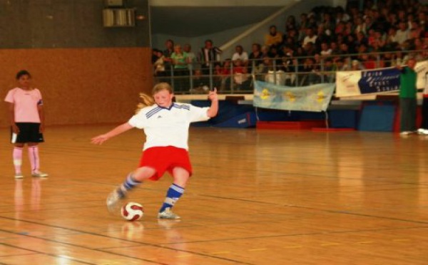 UNSS futsal minimes : victoire du collège Schoelcher de Torcy