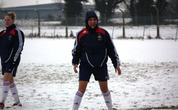 Après la pluie, la neige pour les Bleues