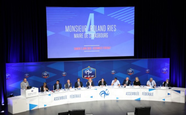 FFF - Règlements : les nouveautés et modifications, l'apparition de la licence club D1