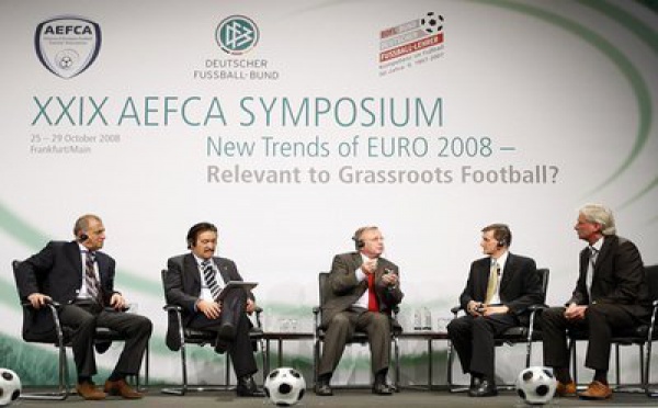 Jean-Michel BÉNÉZET : "J'impulse la politique technique de la FIFA"