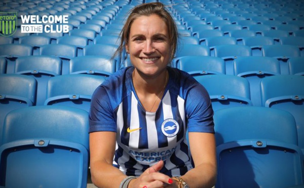 ANGLETERRE - Léa LE GARREC : "C'était le moment de partir à l’étranger..."